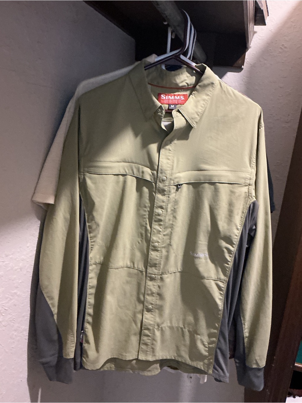 Simms guide shirt. Size M